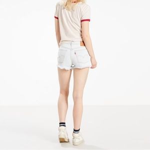 LEVIS HIGH RISE WEDGIE FIT SHORTS